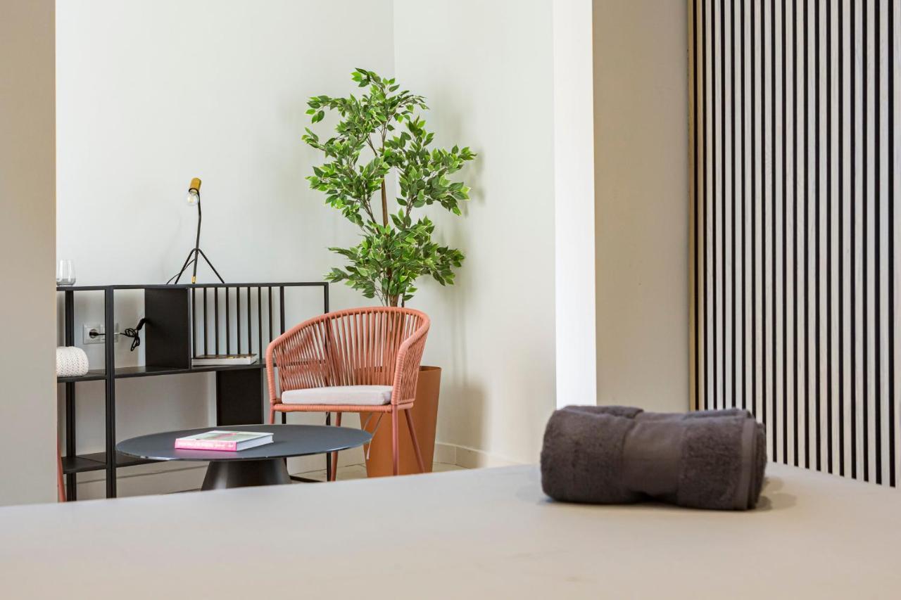 Valentin Suites Малага Экстерьер фото
